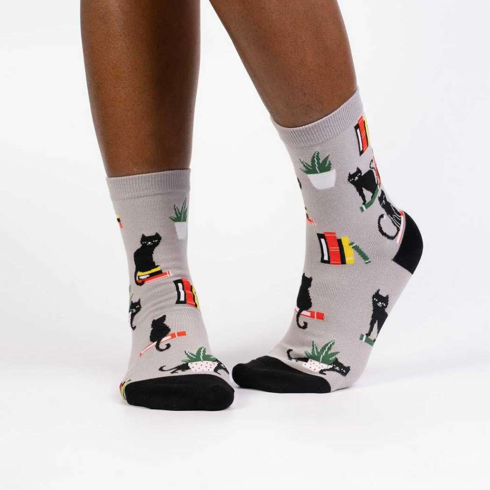 Booked for Meow Women’s Crew Socks